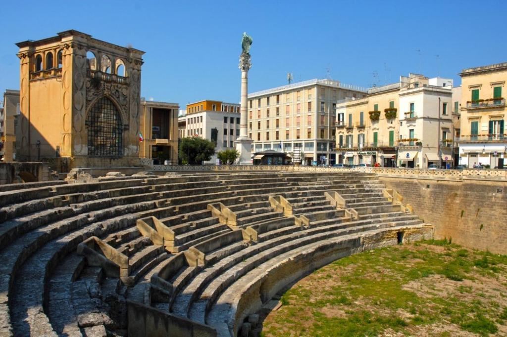 Piazza Duomo B&B Lecce Exteriör bild
